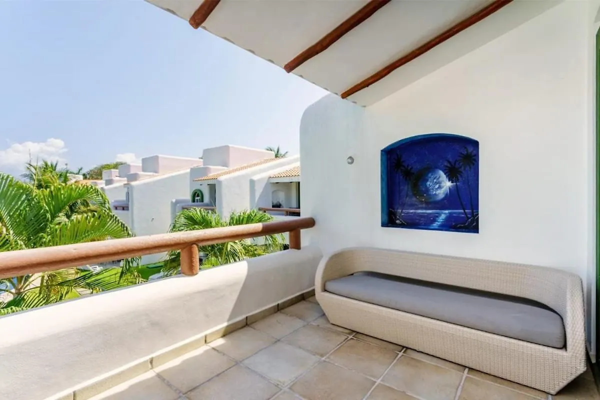 Perfect Villa With Pool Access And Close To The Beach Playa del Carmen